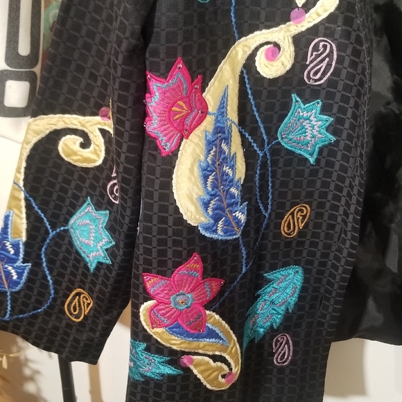 ALEX KU Small Artsy Embroidered Blazer - Picture 5 of 14